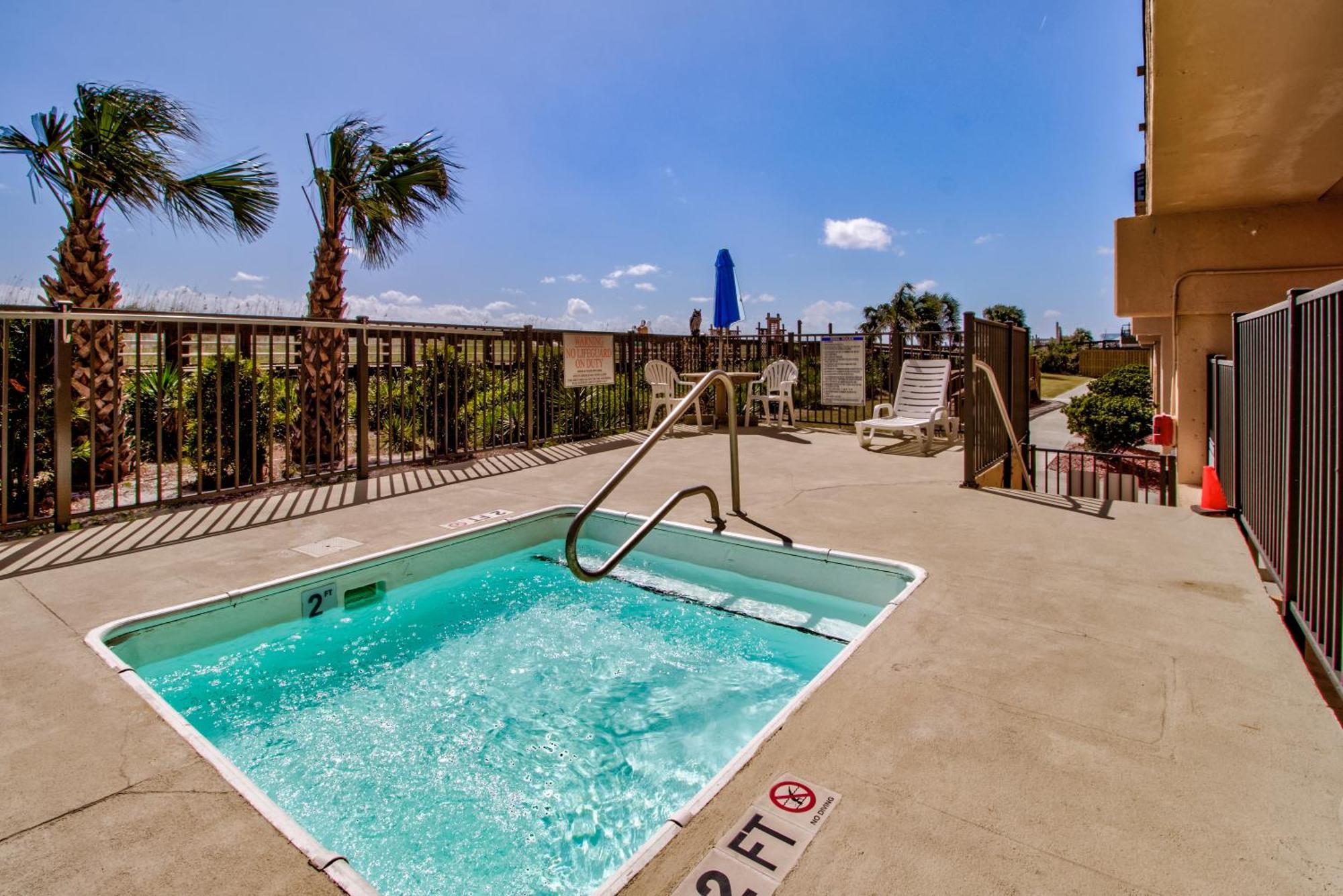Oceanfront * Pool * Elevator * Boardwalk Lägenhet Carolina Beach Exteriör bild
